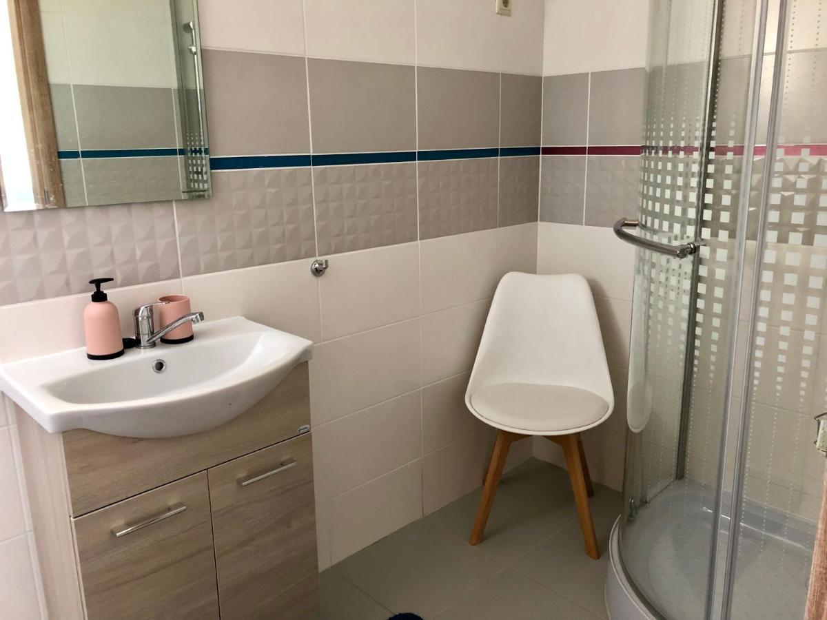 Balaton Wellness Tom Cat Nyaralo 1 Wellness Es 1 Gyermekbarat Apartmannal Kovagoors Exterior photo